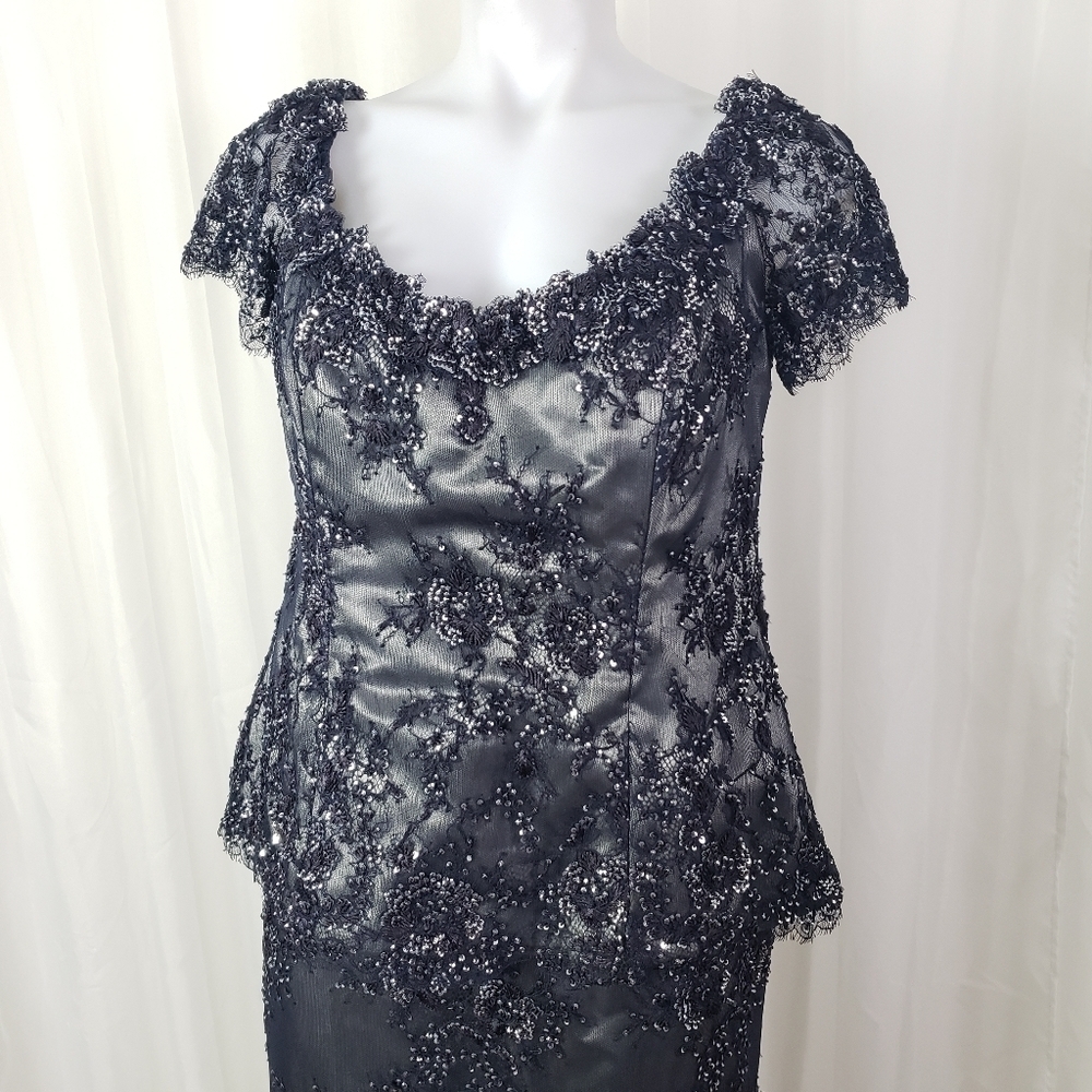 Tina di Martino silver gray and black beaded floral gown - Picture 2 of 7
